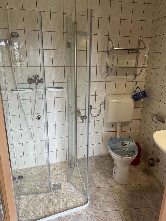 Ferienwohnung Patzig Auf Ruegen Exterior photo